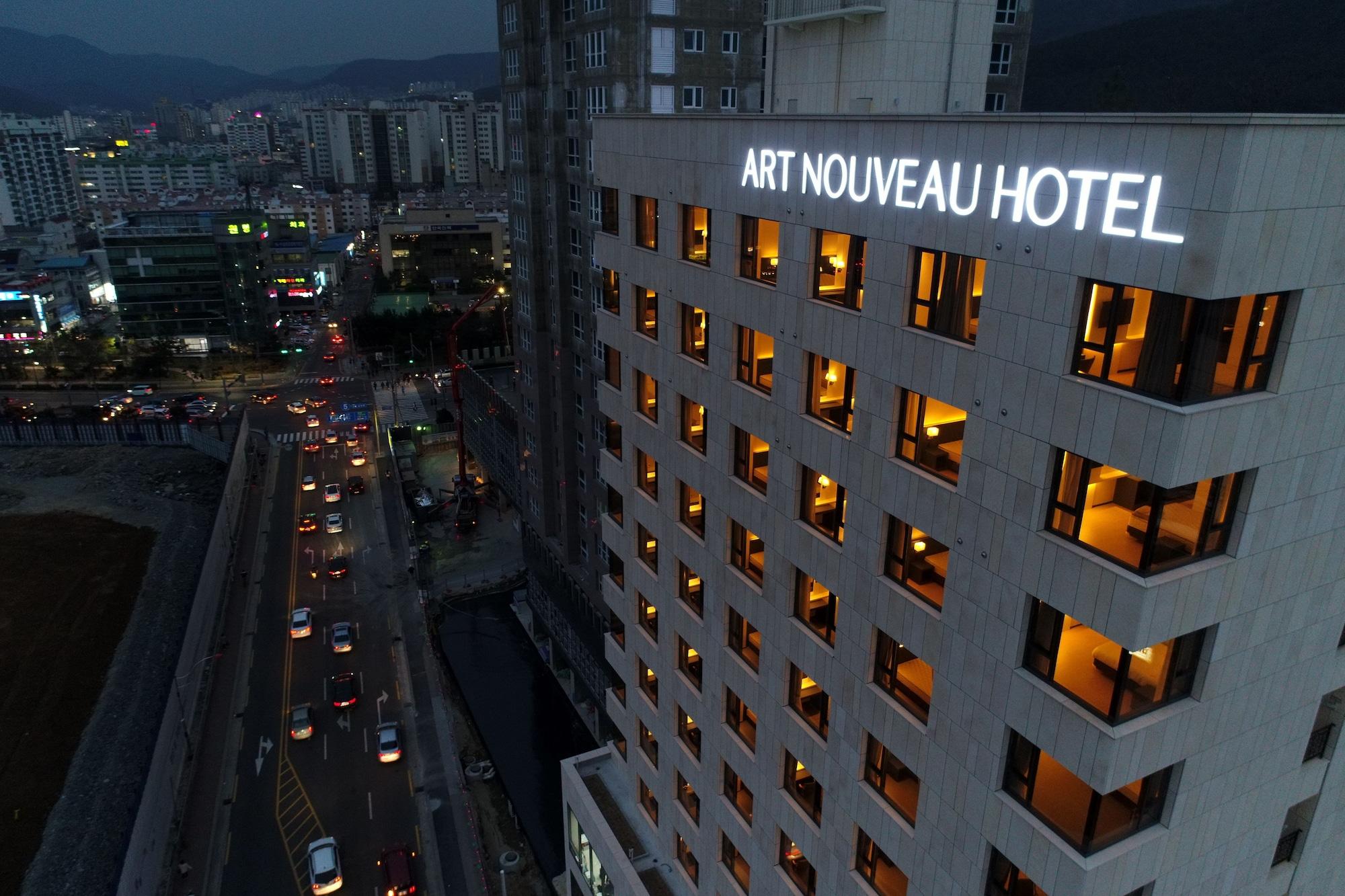 Geoje Artnouveau Suite Hotel Zewnętrze zdjęcie