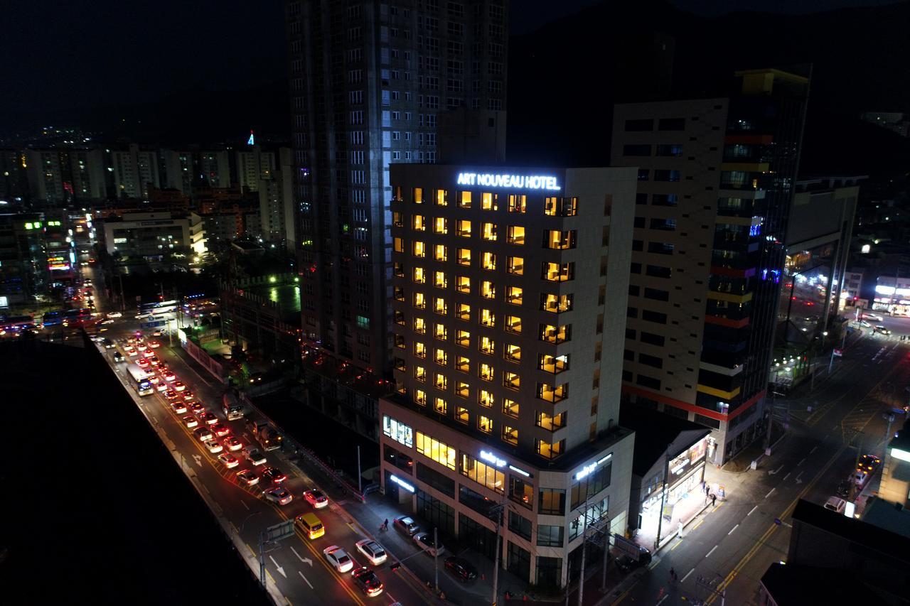 Geoje Artnouveau Suite Hotel Zewnętrze zdjęcie