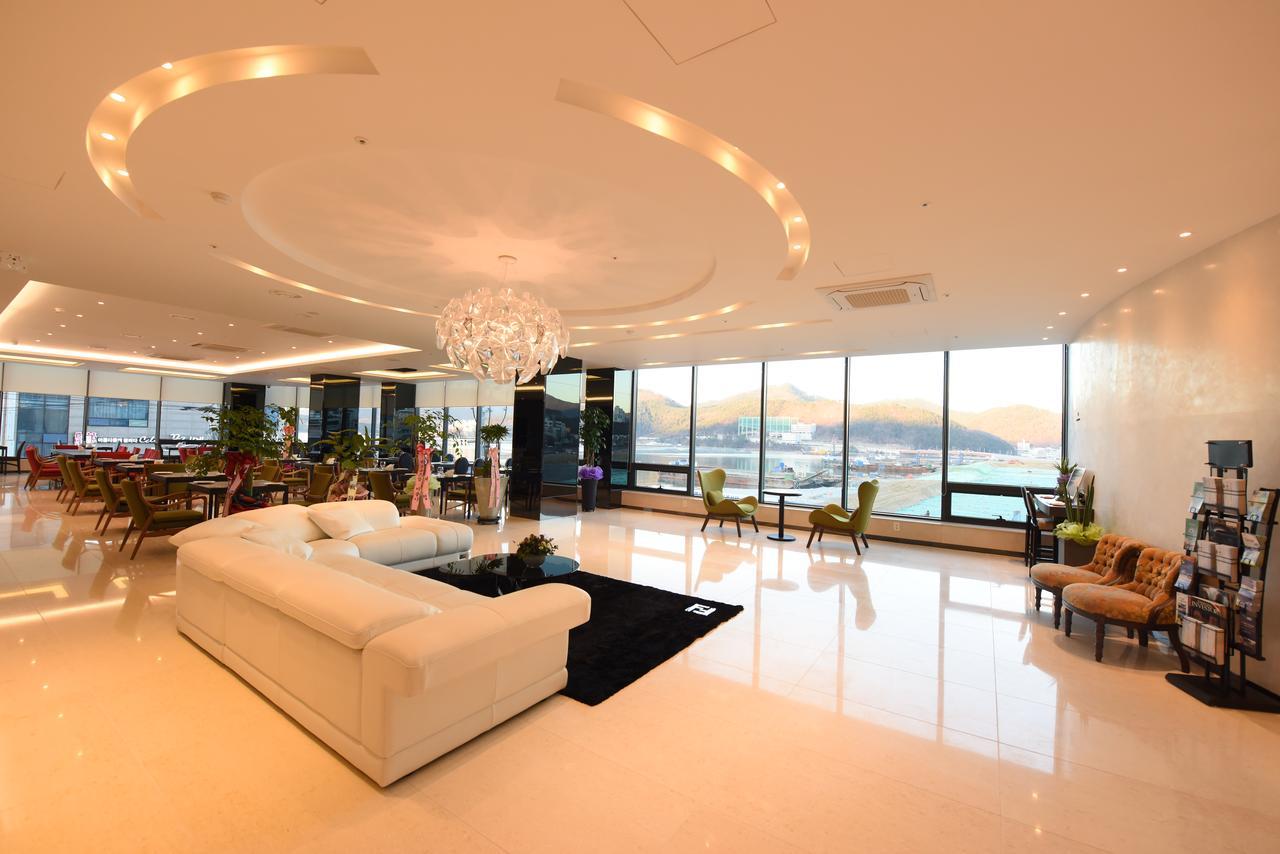 Geoje Artnouveau Suite Hotel Zewnętrze zdjęcie