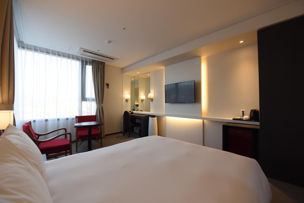 Geoje Artnouveau Suite Hotel Zewnętrze zdjęcie