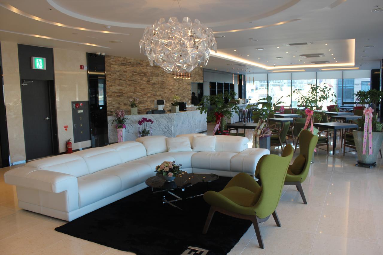 Geoje Artnouveau Suite Hotel Zewnętrze zdjęcie