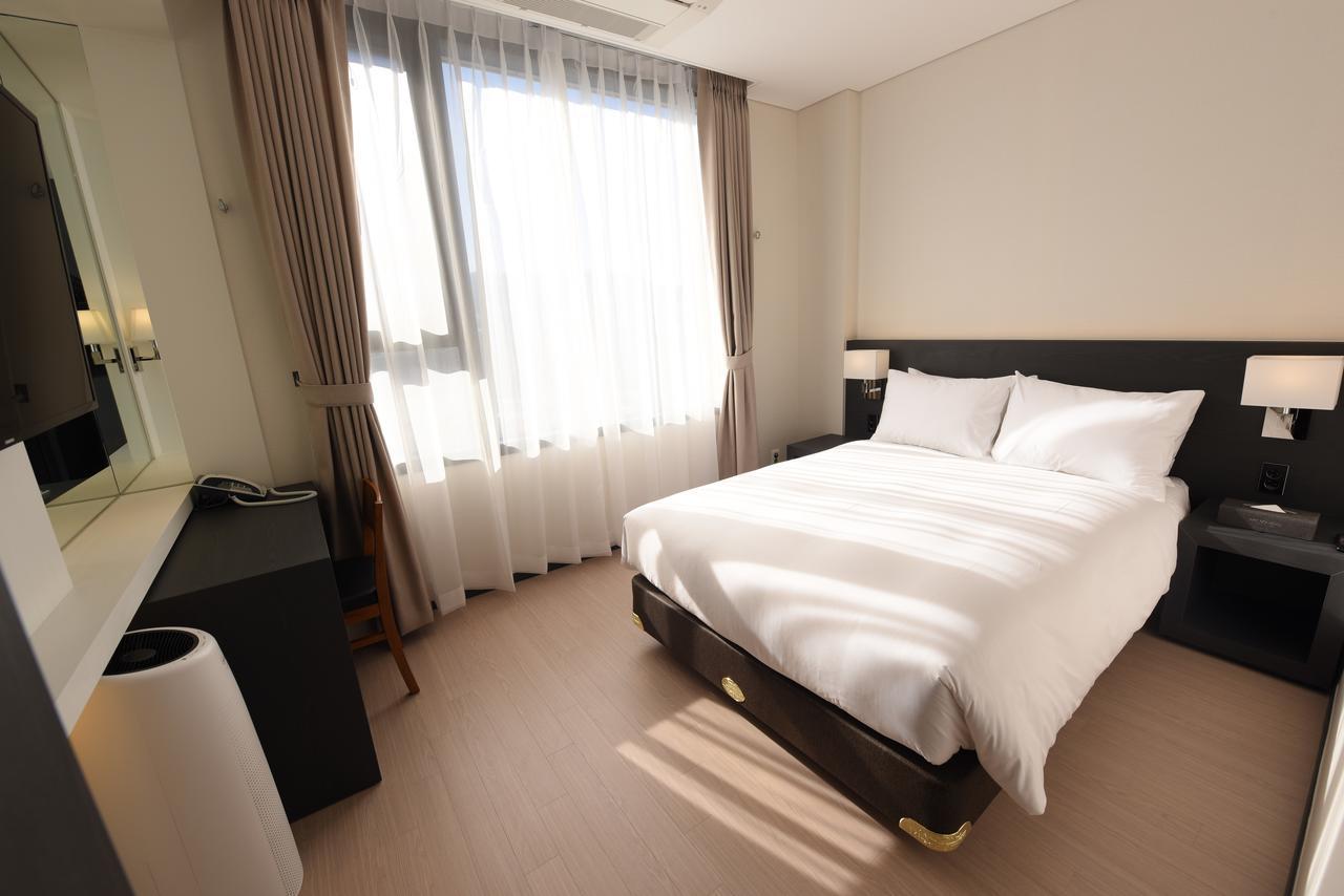 Geoje Artnouveau Suite Hotel Zewnętrze zdjęcie