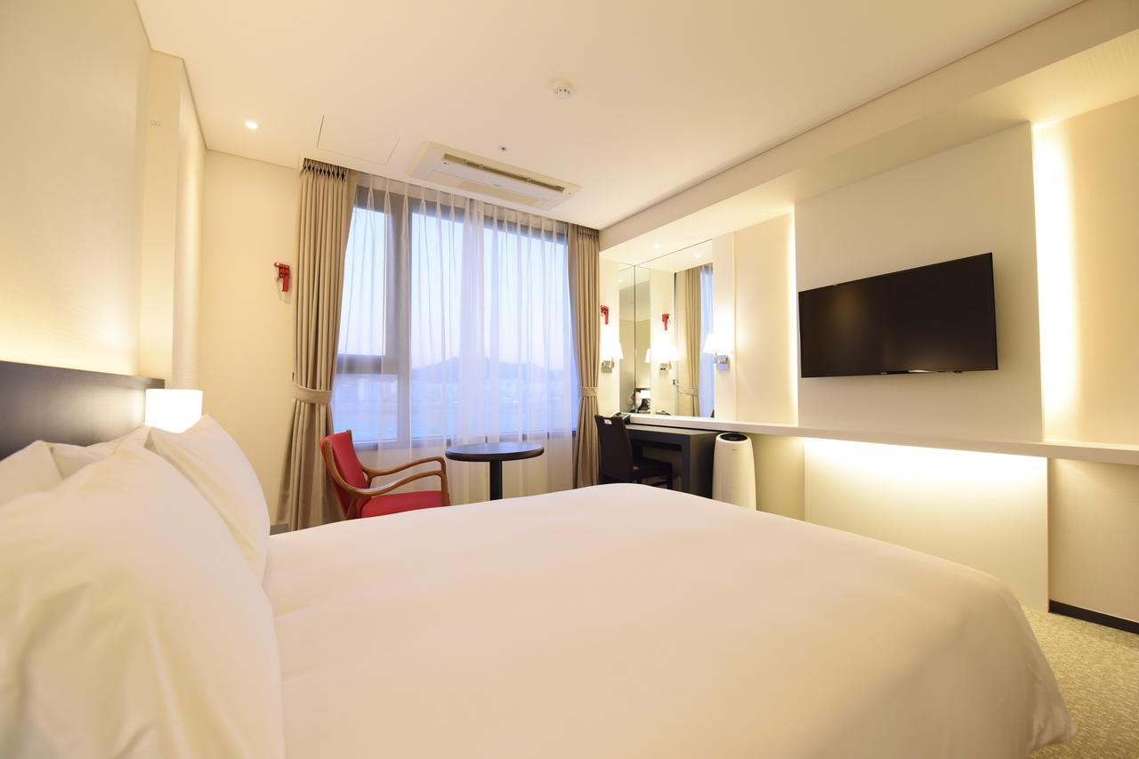 Geoje Artnouveau Suite Hotel Zewnętrze zdjęcie
