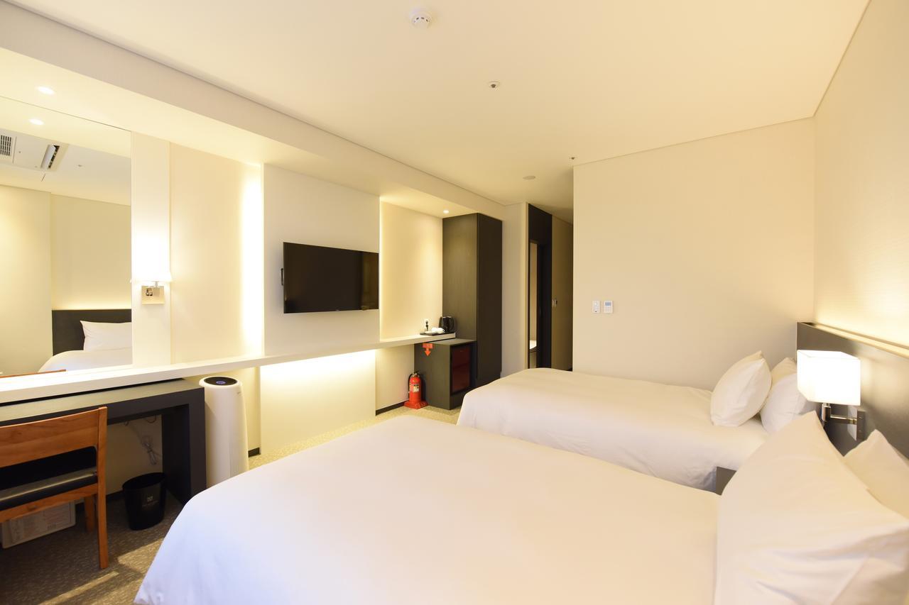 Geoje Artnouveau Suite Hotel Zewnętrze zdjęcie