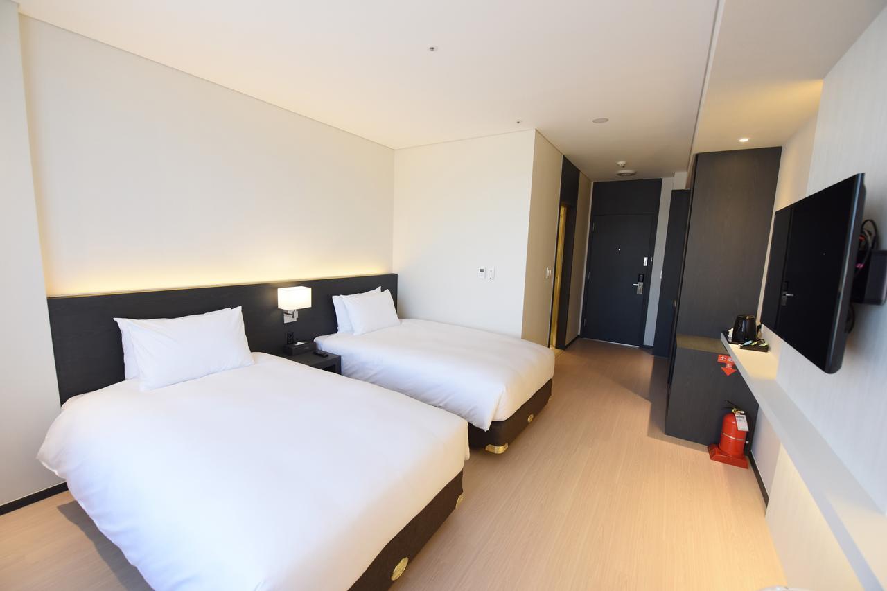 Geoje Artnouveau Suite Hotel Zewnętrze zdjęcie