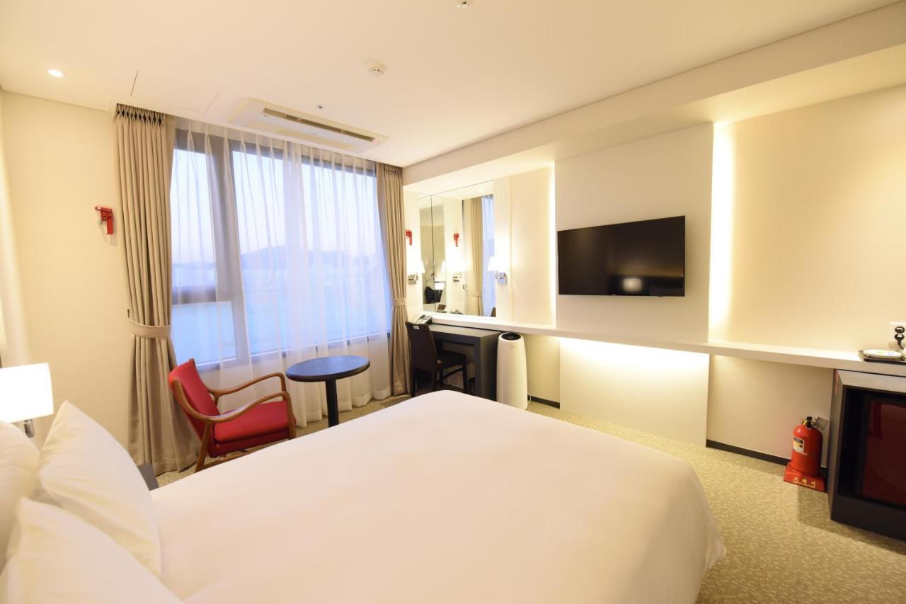 Geoje Artnouveau Suite Hotel Zewnętrze zdjęcie